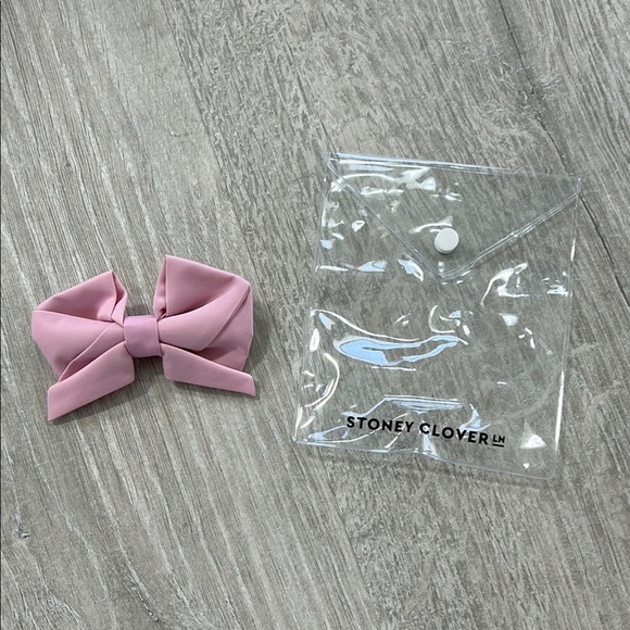 Stoney Clover Pink Bow - Picture 2 of 5